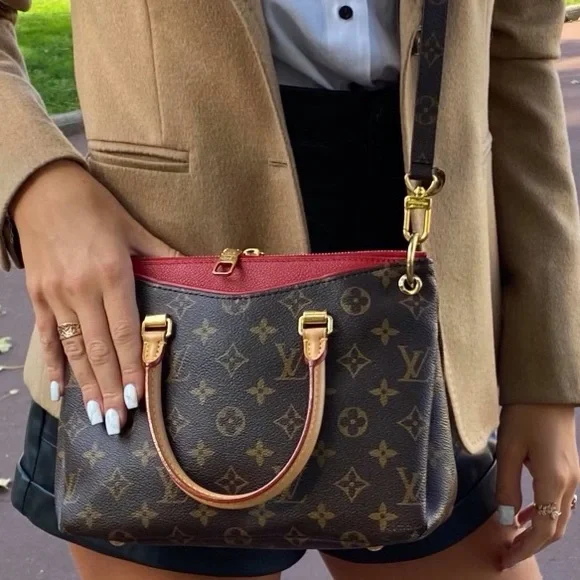 ADORABLE RARE LOUIS VUITTON PALLAS BB - Picture 2 of 14